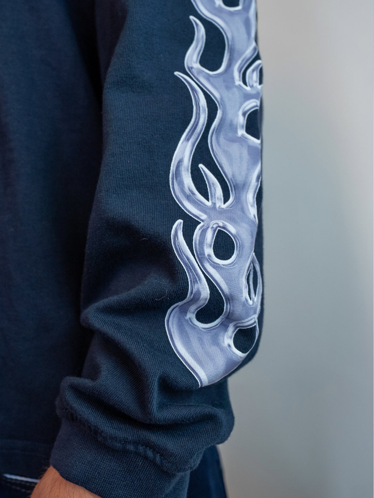 SILVER FLAMES NAVY LONGSLEVE T-SHIRT
