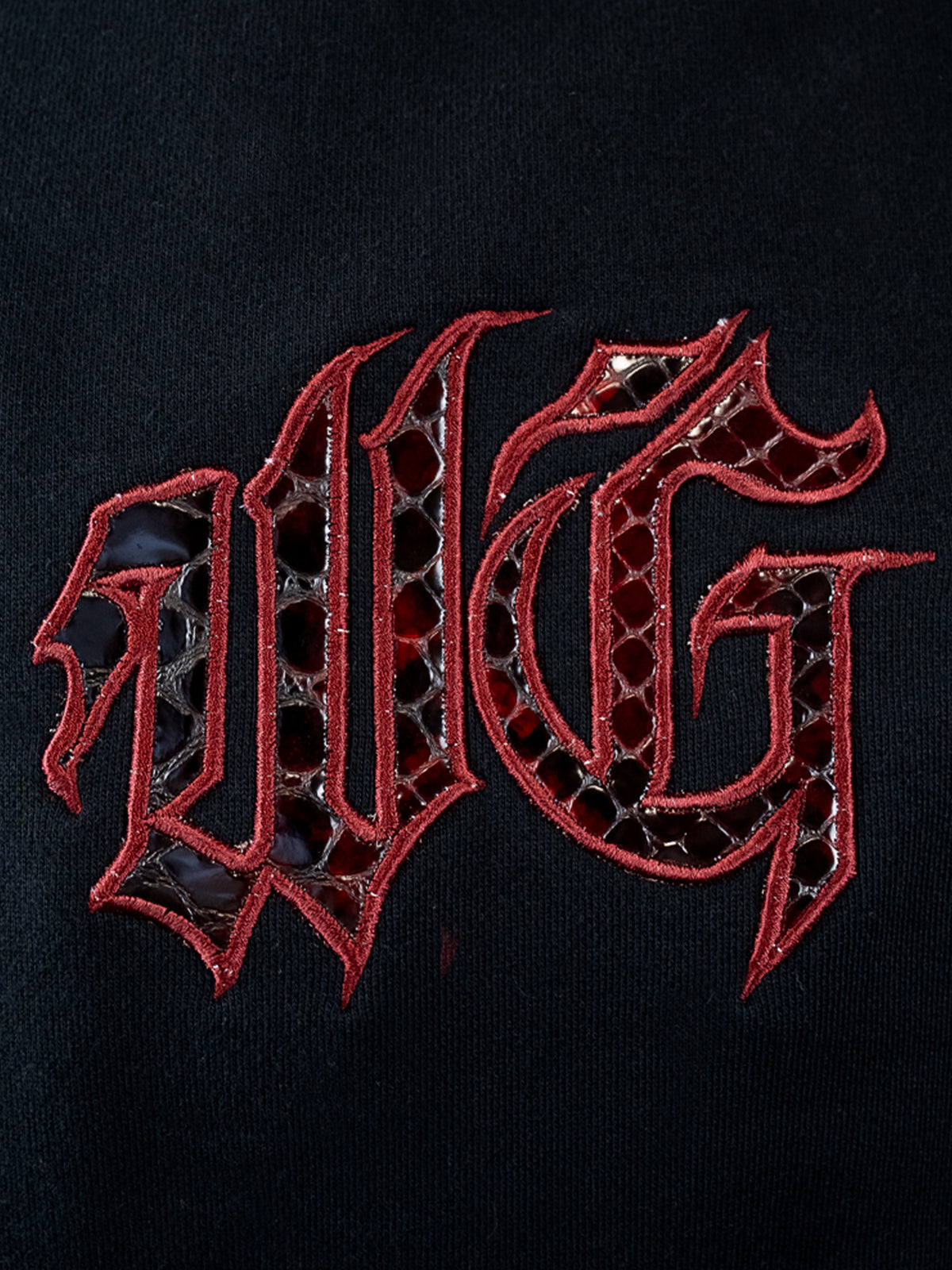 RED SNAKE BLACK T-SHIRT